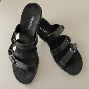 VIONIC Dwyn Triple Strap Wedge Sandals Black Womens 9